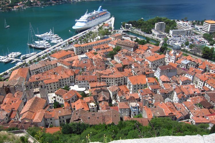 Котор. Фото: Thousandwonders.net