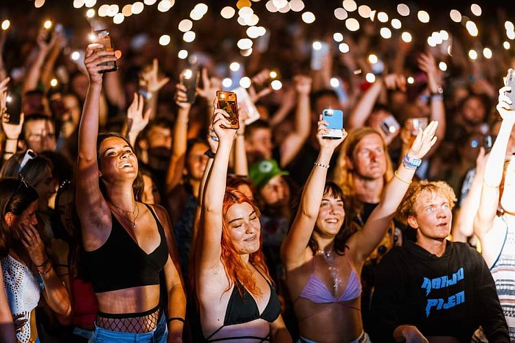 Второй день фестиваля Sea Dance 2022 в поселке Булярица