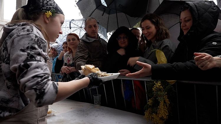 Открытие 57-го Праздника мимозы в Херцег-Нови