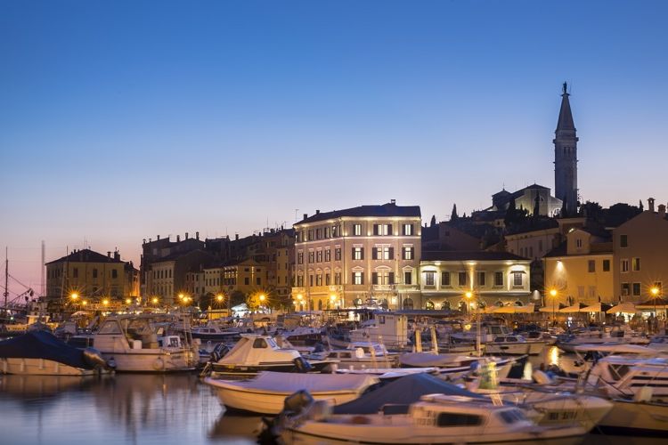 В 1-м полугодии Хорватия заработала на туризме 2,44 млрд евро Ровинь. Фото: Rovinj.com