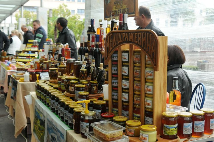 В Черногории разработают медовые туры Дни меда в Черногории. Фото: Vijesti.me