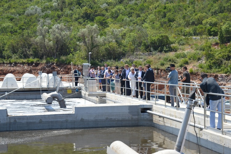 В Которе - самое дорогое водоснабжение на побережье Черногории Станция по очистке сточных вод под Тиватом. Фото: Radiodux.me