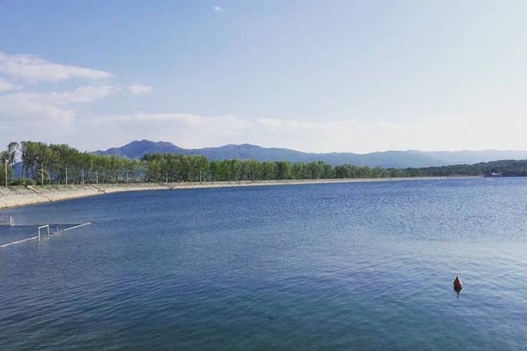 Пониженный уровень воды в озере Крупац 