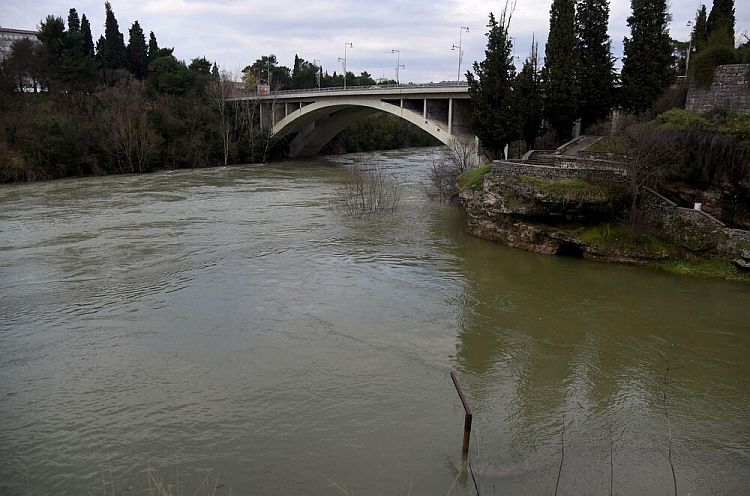 Последствия наводнения в Подгорице 