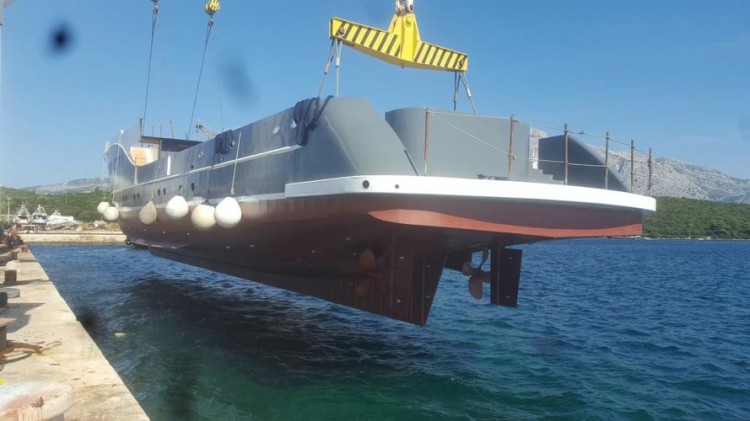 В Хорватии спустили на воду мини-круизное судно для плавания по Адриатике Мини-круизное судно Agape Rose. Фото: Dubrovacki.hr, Dora Mikelić