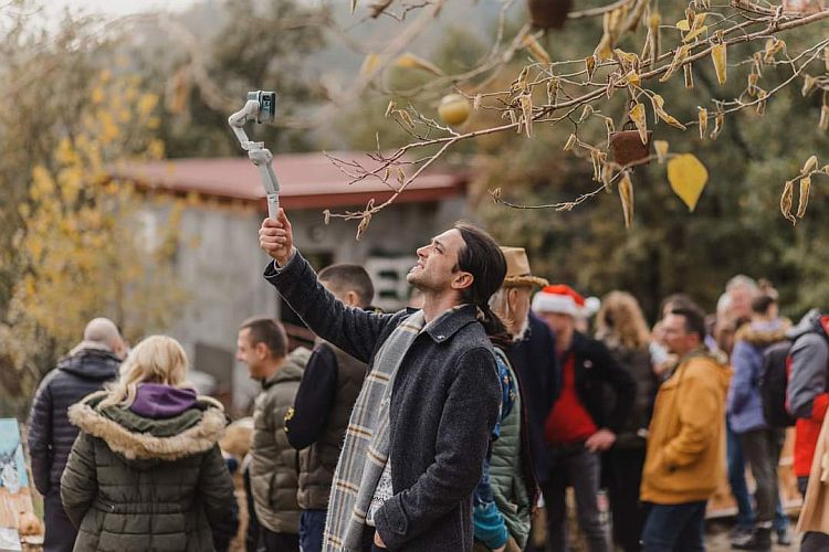 Новогодний бал на ослиной ферме в поселке Мартиничи
