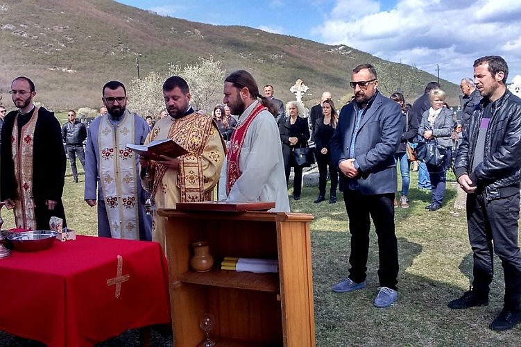Новые колокола в церкви Святого Иоанна Крестителя под Никшичем