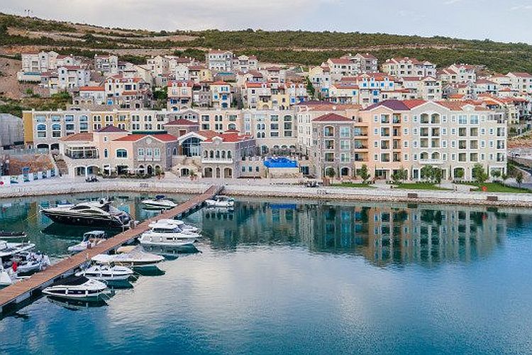 На Луштице пройдет ярмарка антиквариата, искусства и дизайна Arts&Antiques Fair Полуостров Луштица. Фото: Magazinnina.me