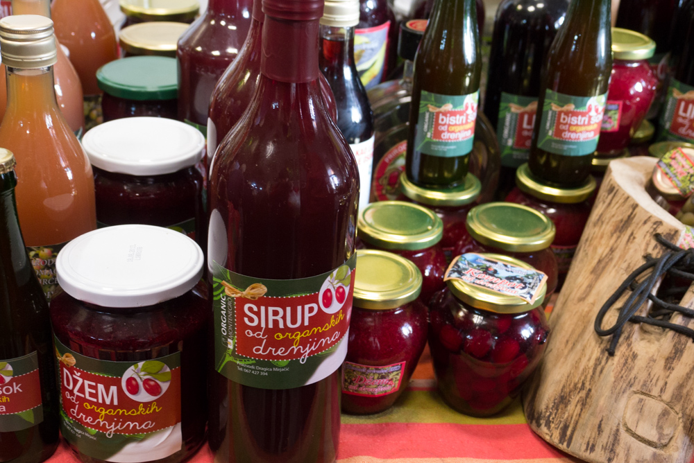Ярмарка домашних продуктов в Херцег-Нови