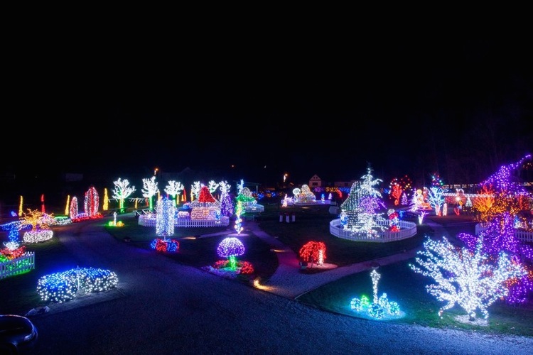 Рождественский парк недалеко от Загреба