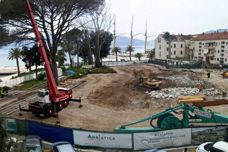 Строительные работы в Тивате. Фото: Radio Tivat