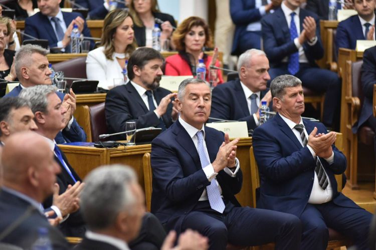 Парламент Черногории проголосовал за вступление в НАТО Заседание Скупщины Черногории 28 апреля 2017 года. Фото: Cdm.me, Vedran Ilić