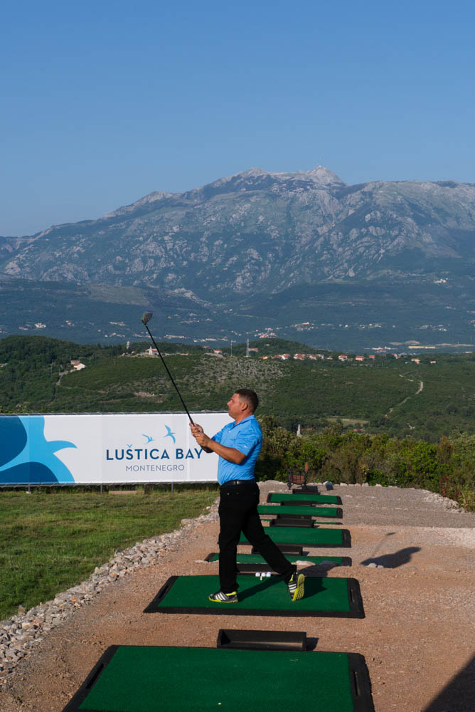 Открытие поля Golf Driving Range на Луштице