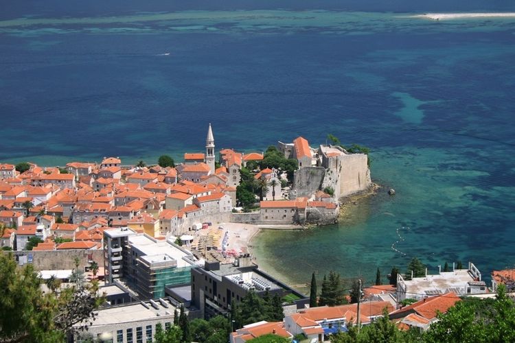 В Черногории инспекторам разрешат доступ в квартиры и дома Будва. Фото: Globtour Montenegro