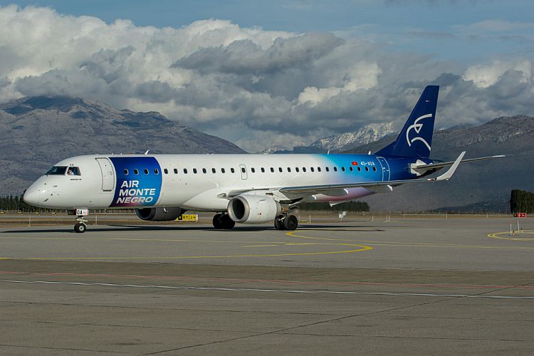 Авиакомпания Air Montenegro предлагает билеты по промо-ценам на ряд направлений Самолет авиакомпании Air Montenegro. Фото: Airmontenegro.com