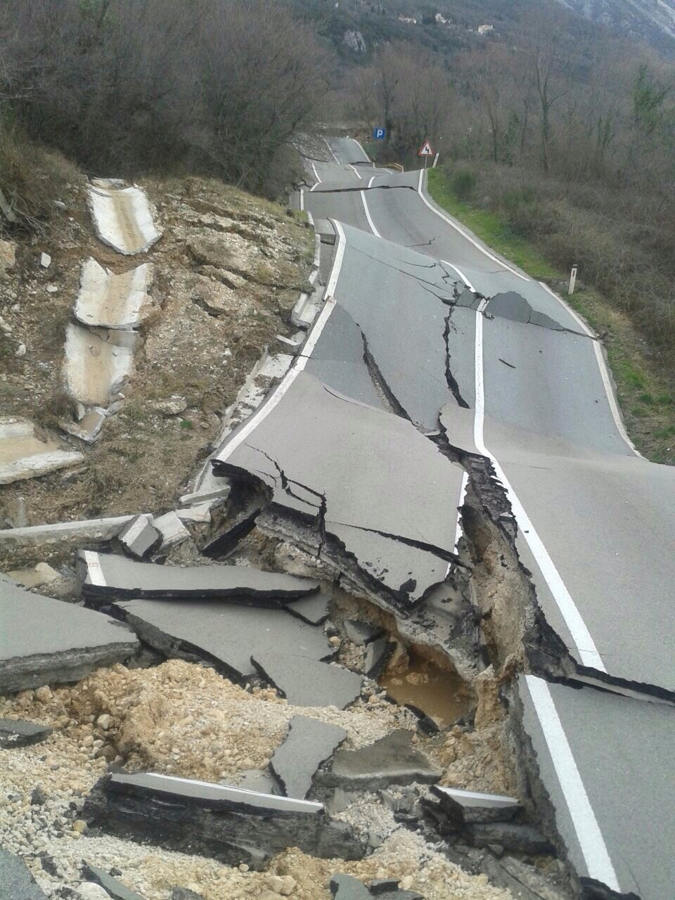Оползень в поселке Марковичи