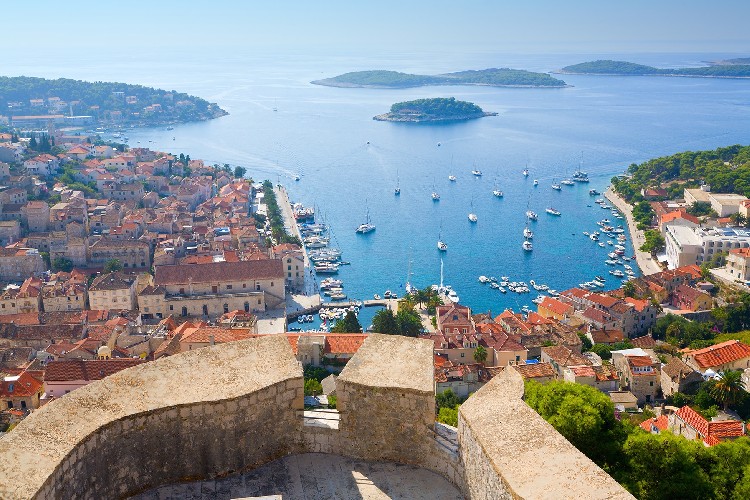 Хвар. Фото: Hvar-jagodna.com