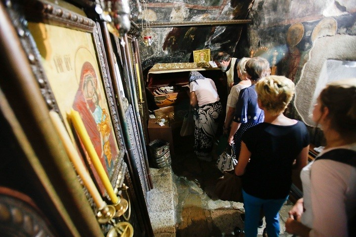 Монастырь Острог в Черногории