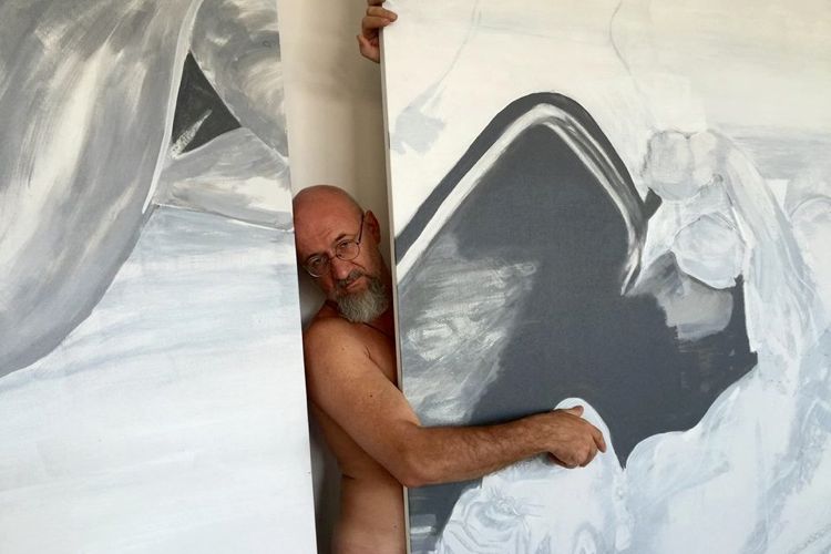 В Черногории объявился «человек-собака» Олег Кулик. Фото: Facebook, Dukley European Art Community