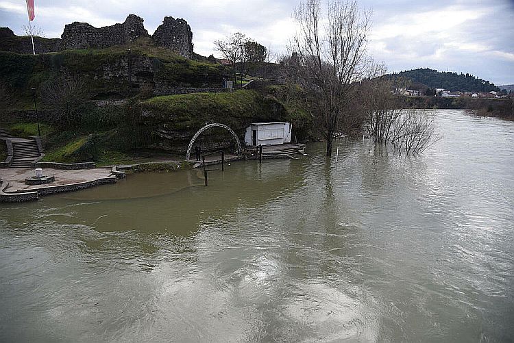 Последствия наводнения в Подгорице 