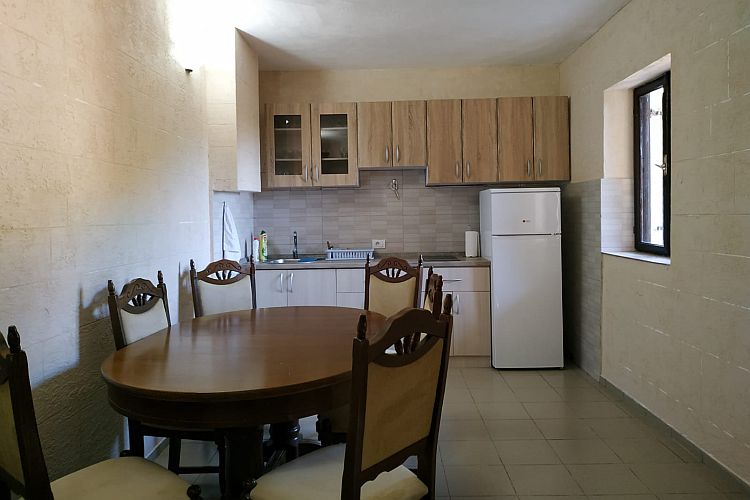 Продажа каменного дома в Черногории, Режевичи