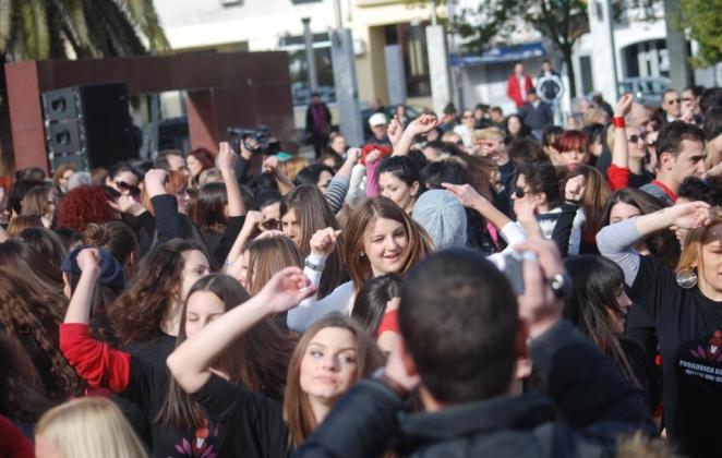 Танец против насилия над женщинами в Подгорице