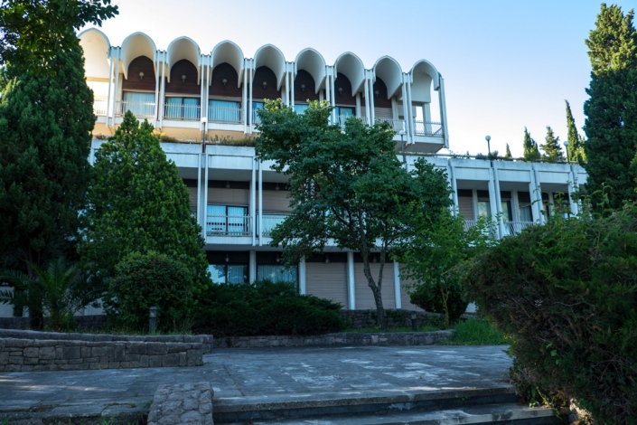 Вилла "Ловченка" в районе Савина города Херцег-Нови. Фото: А. Новикова, BalkanPro.ru Вилла "Ловченка" в районе Савина города Херцег-Нови. Фото: А. Новикова, BalkanPro.ru