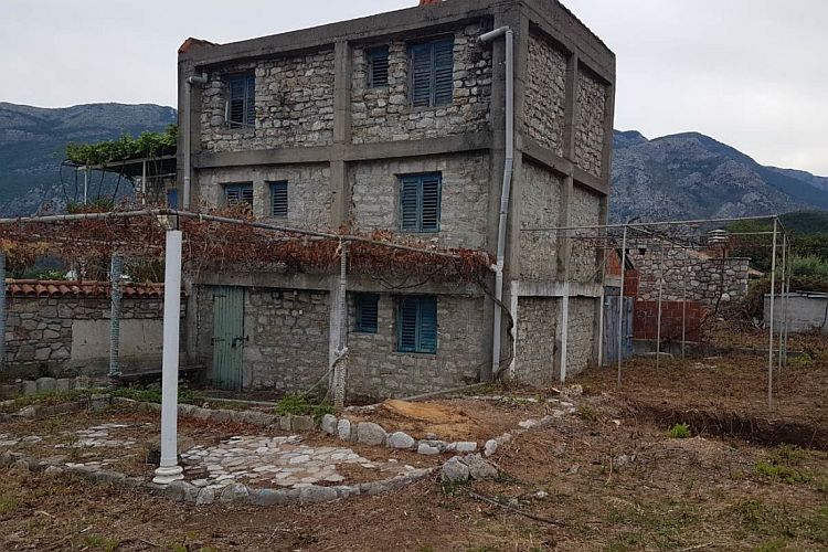 Дом в Черногории, в Булярице