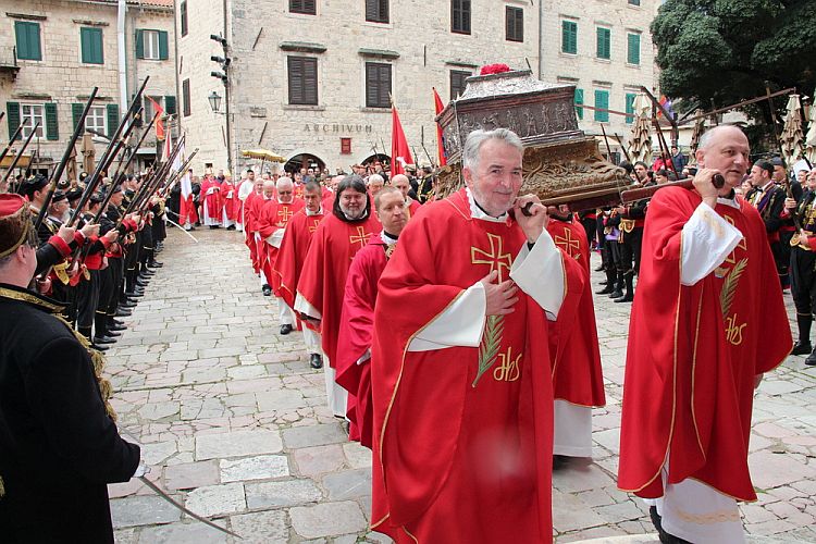 Празднование Дня святого Трифона в Которе