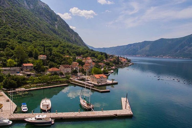 Поселок Доброта. Фото:Cdm.me