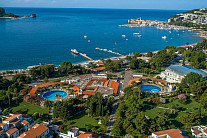 Гостиничный комплекс Slovenska plaza в Будве. Фото: Vandraj.si