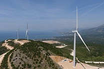 Ветряная электростанция вблизи Улциня. Фото: Cdm.me